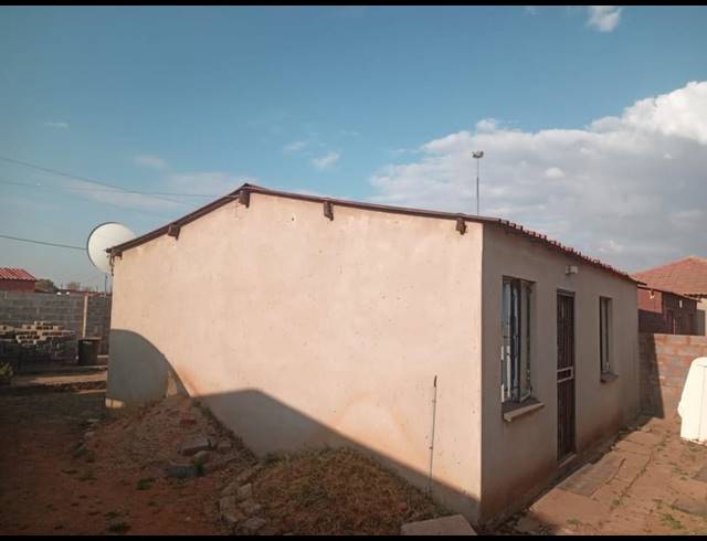 2 BEDROOM HOUSE FOR SALE IN RONDEBULT